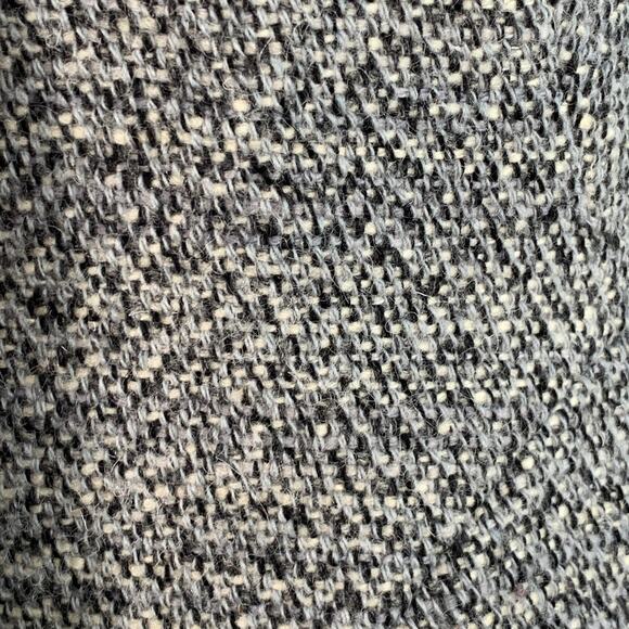 ALEXANDER MCQUEEN Size 4 Grey Black Wool Blend Boucle Single Breasted Jacket - Picture 3 of 12